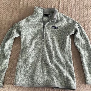 Patagonia 1/4 zip color gray